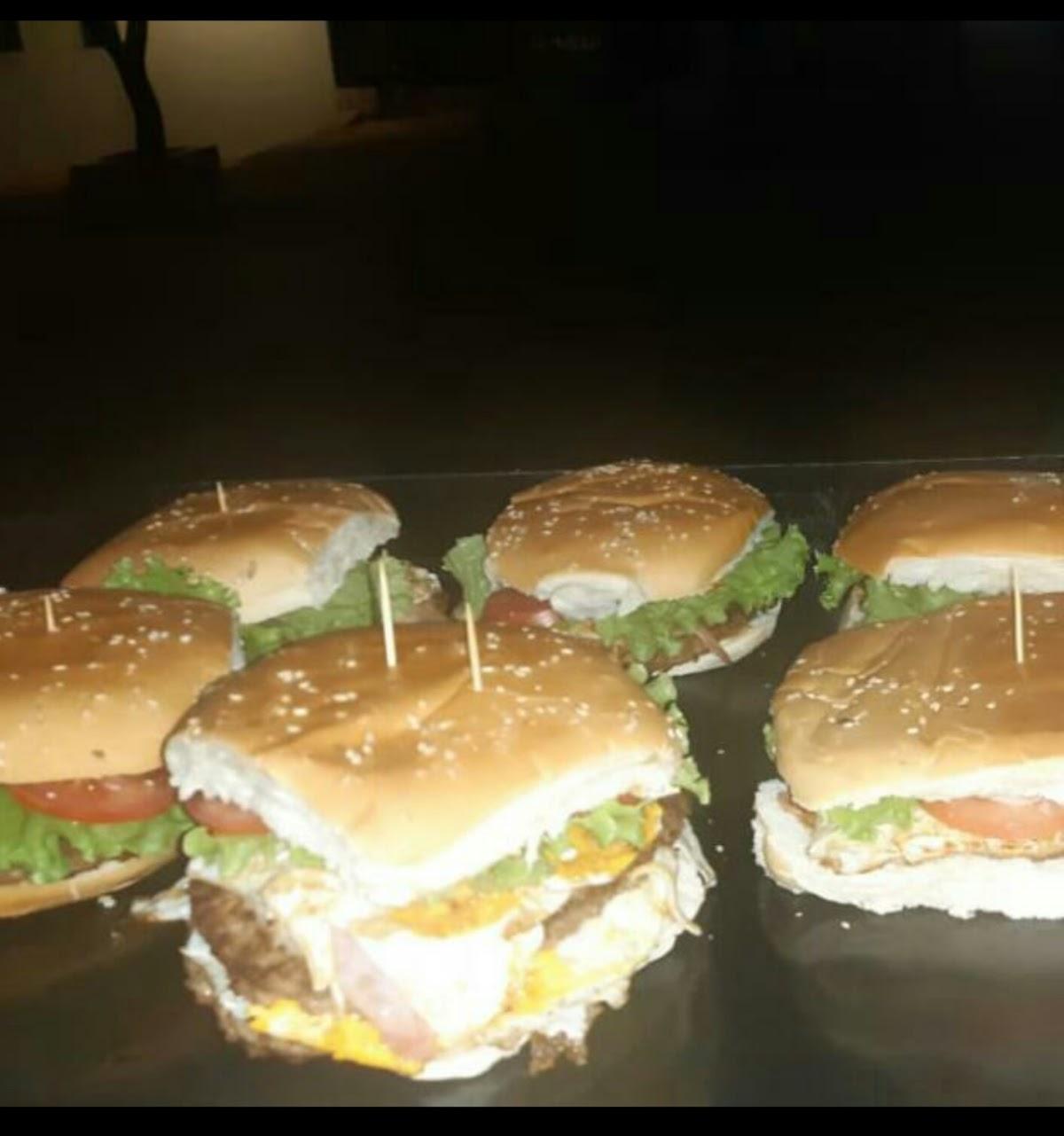 En lo de Rosy hamburgueseria