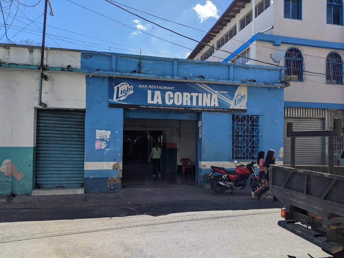 Bar Restaurant La Cortina