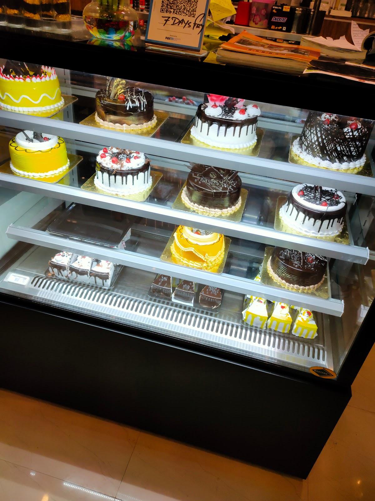 7Days Fry Restaurant & Banquet Best Restaurant & Family Restaurant in Varanasi Best Cafe in Varanasi