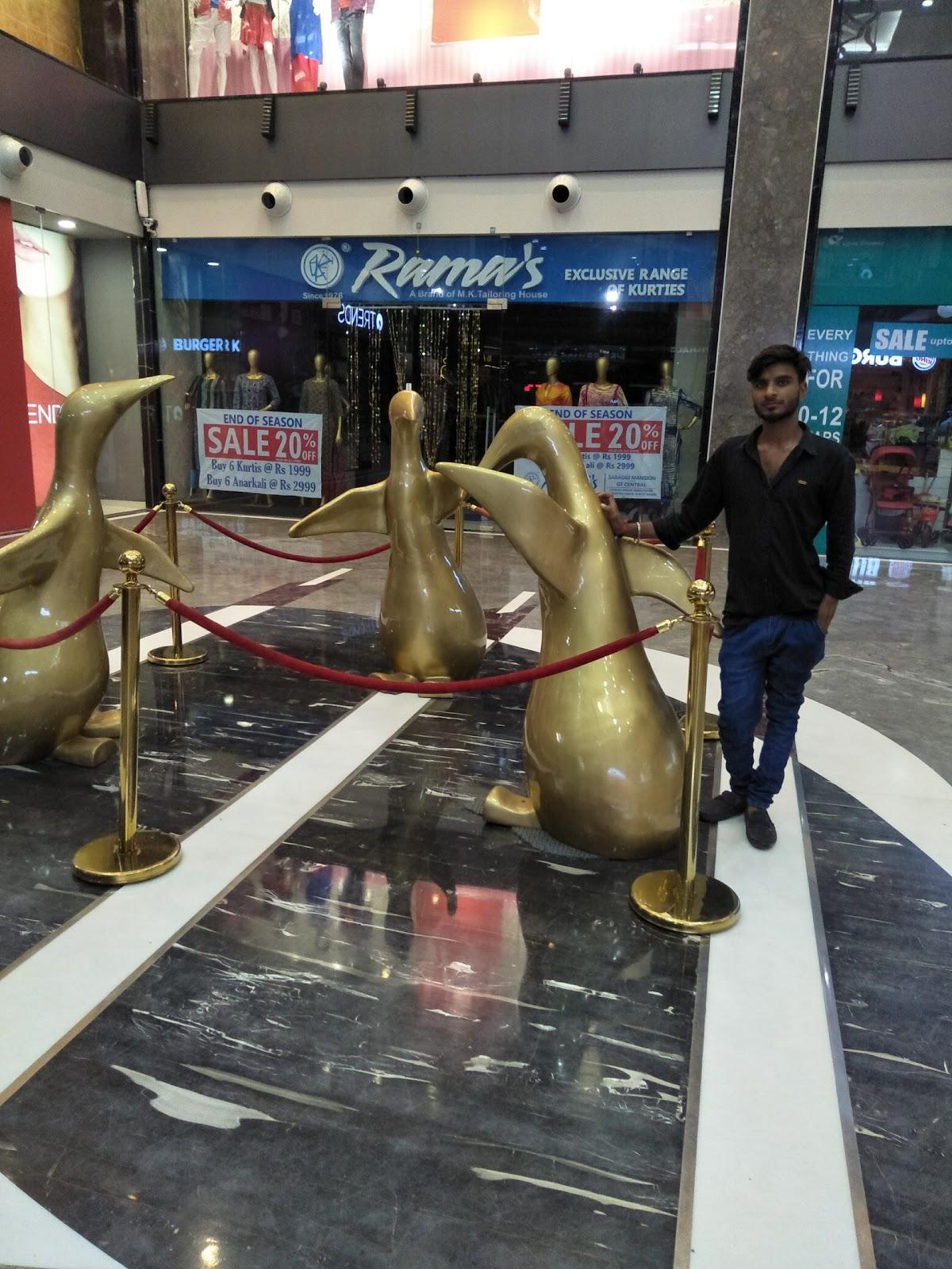 Mahaveer Paan Bhandaar