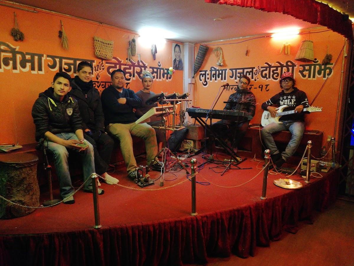 Luniva Gazal & Dohori Sanjh