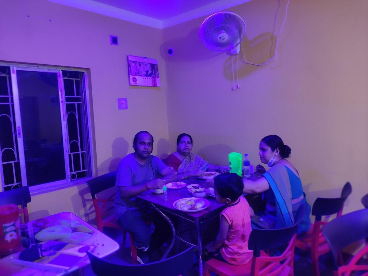 ভূরিভোজ হোটেল এন্ড রেস্টুরেন্ট