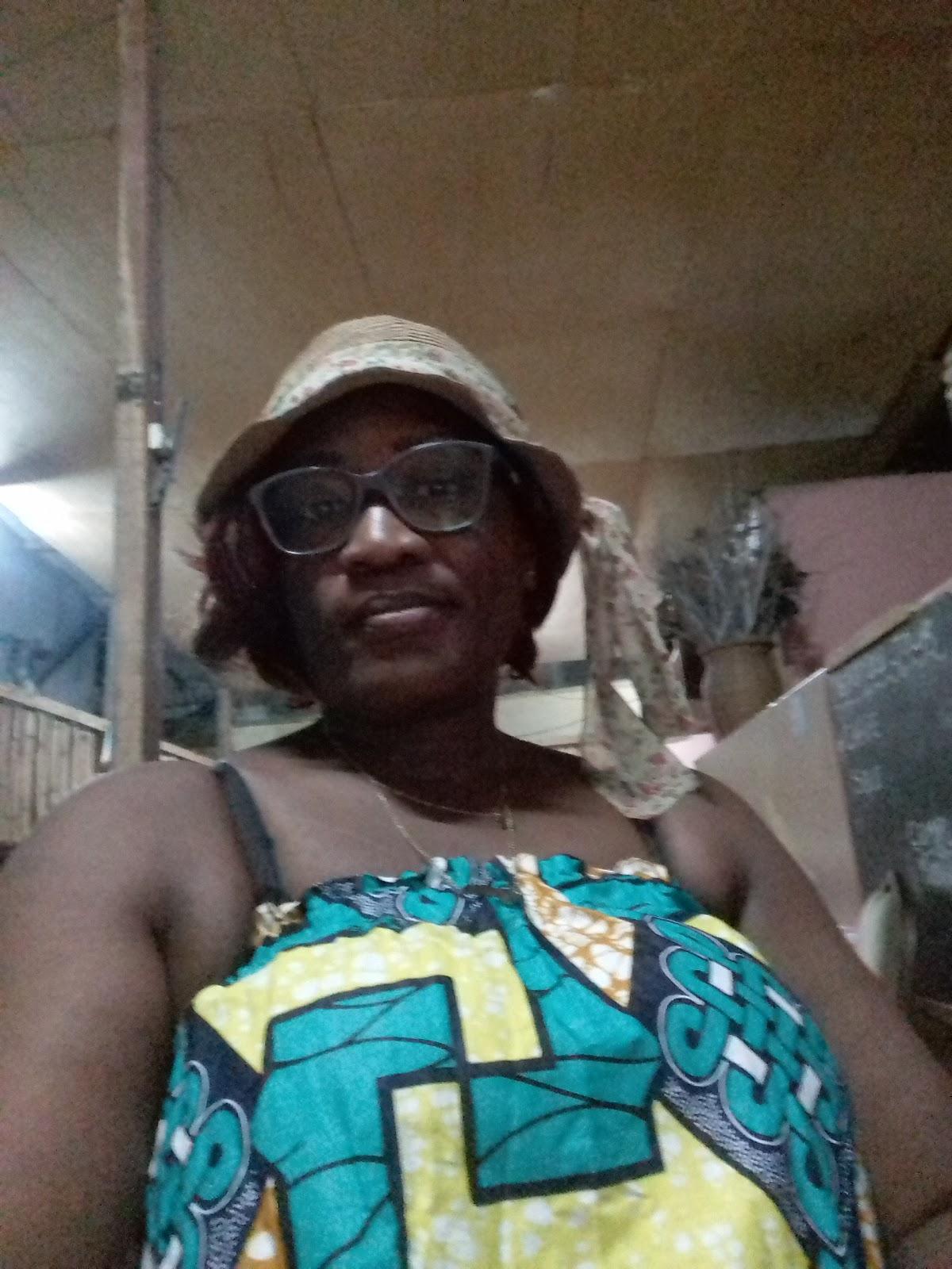 Sweet Dreams, Douala