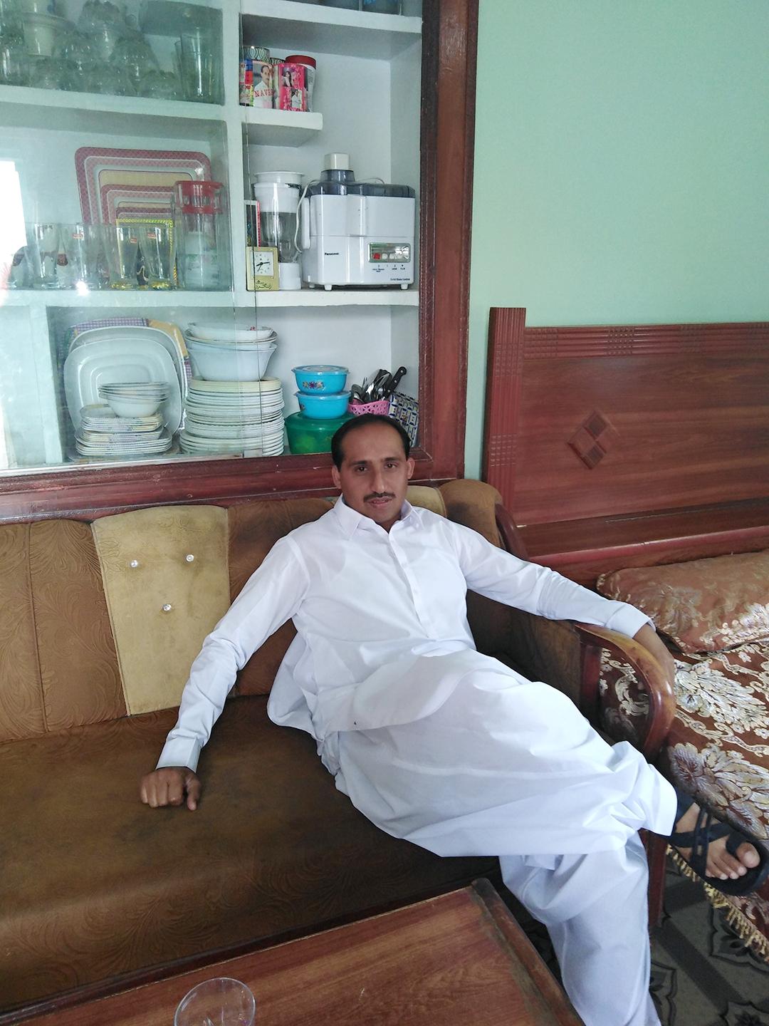 Roopa Mari Restaurant Larkana