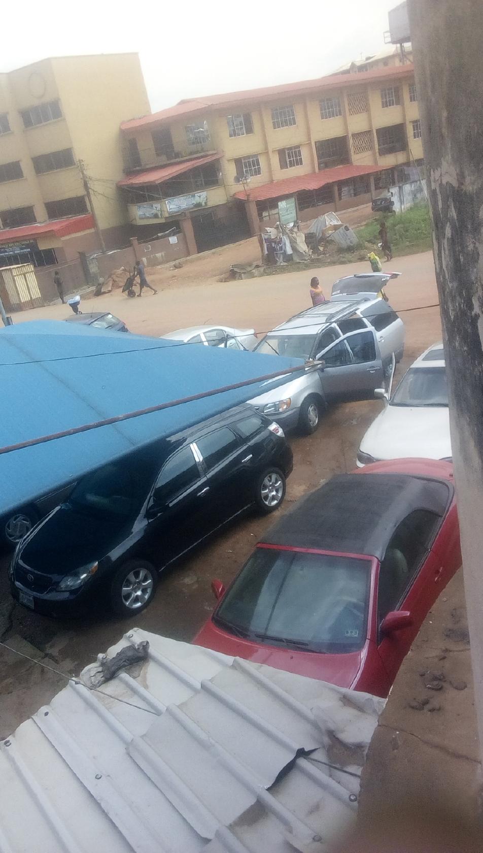Ultimate Car Wash, restaurant And Bar