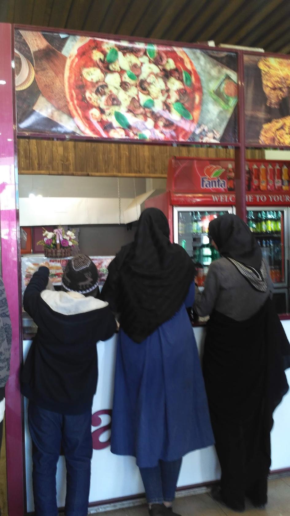 مجموعه غذایی پانیذ