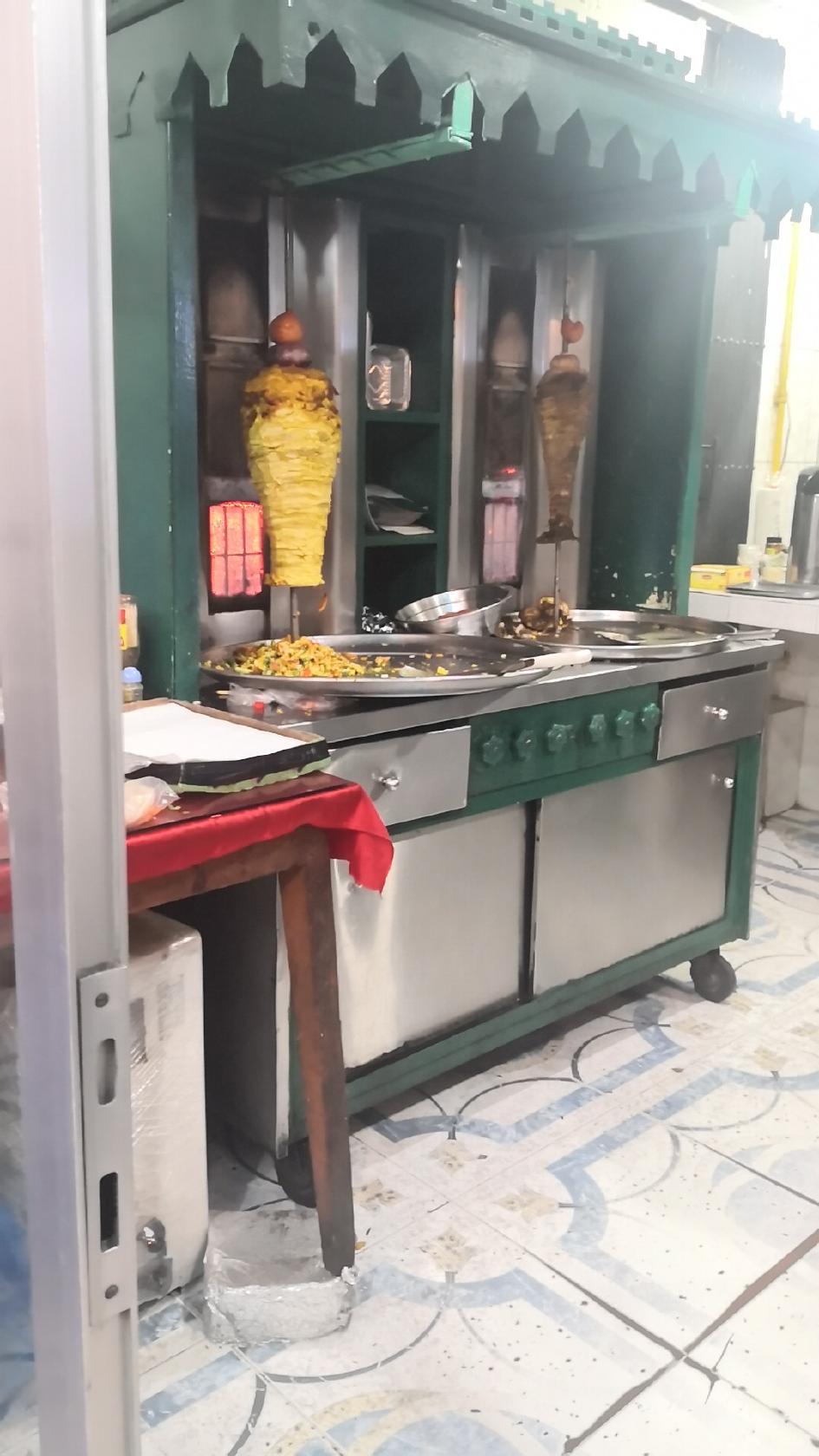 مطعم محيئ نزوى