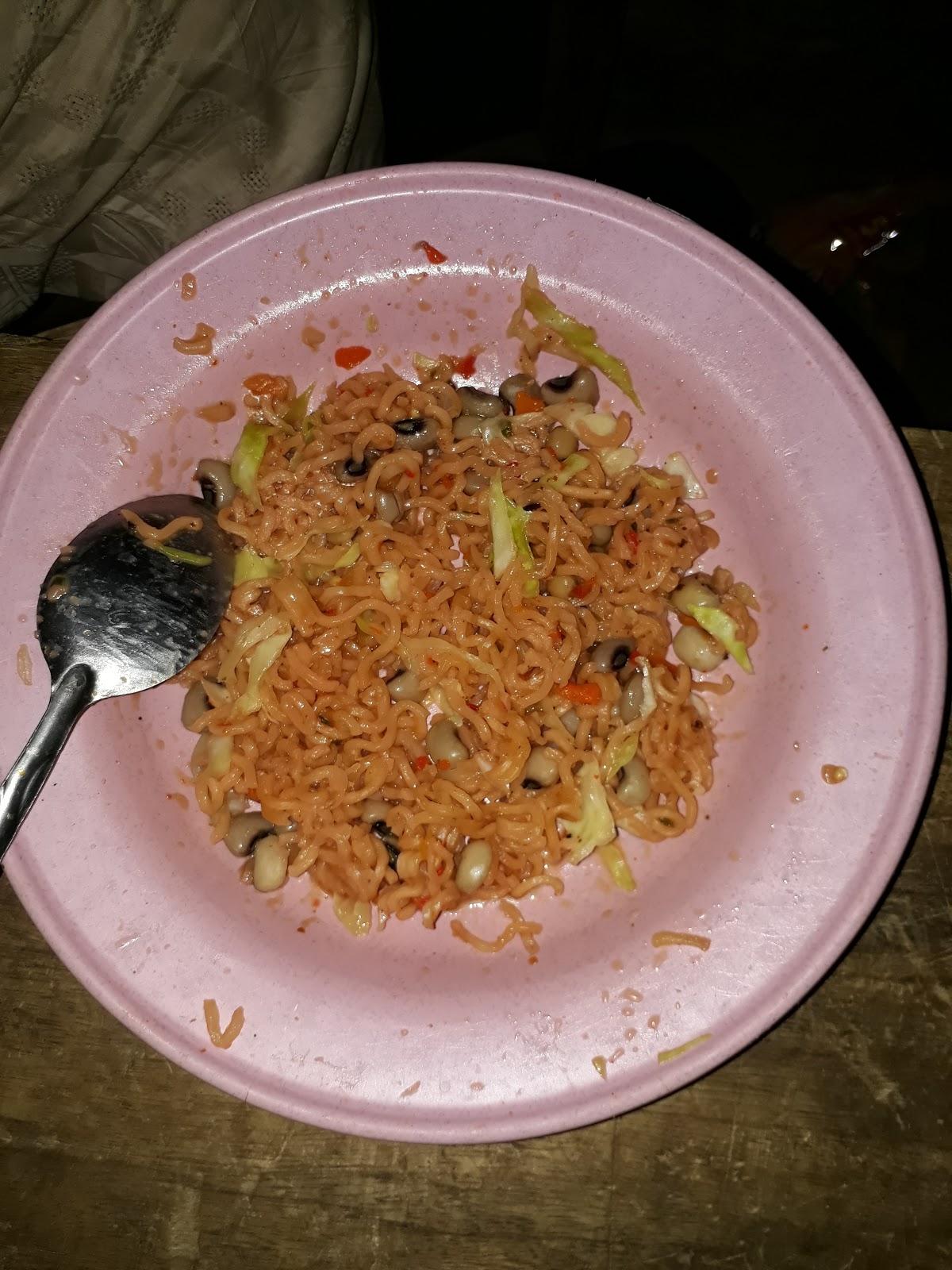 Kuli-kuli special indomie & soft drinks