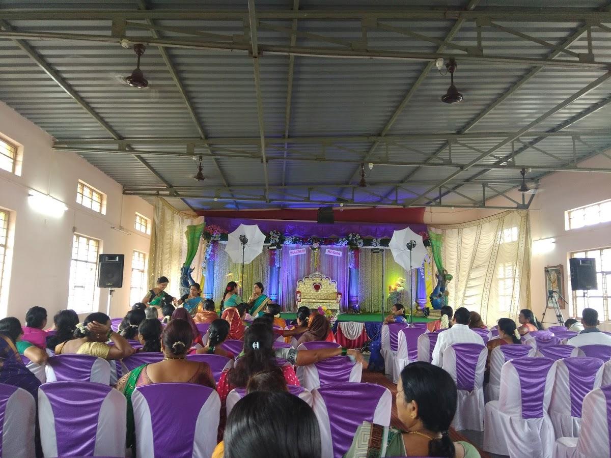 Sri Adishakti Savaji Hotel