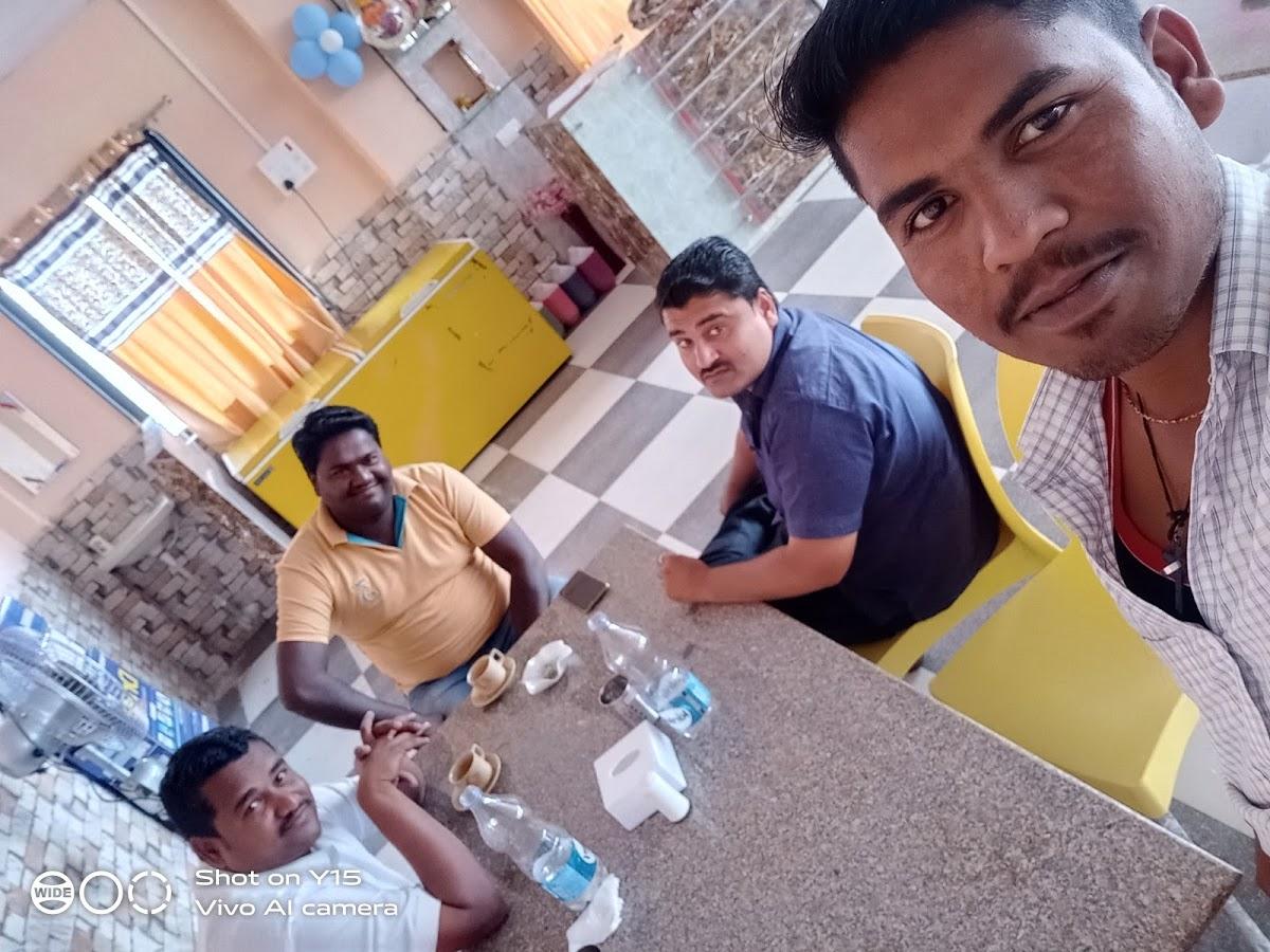 Mauli pure veg family restaurant/breakfast