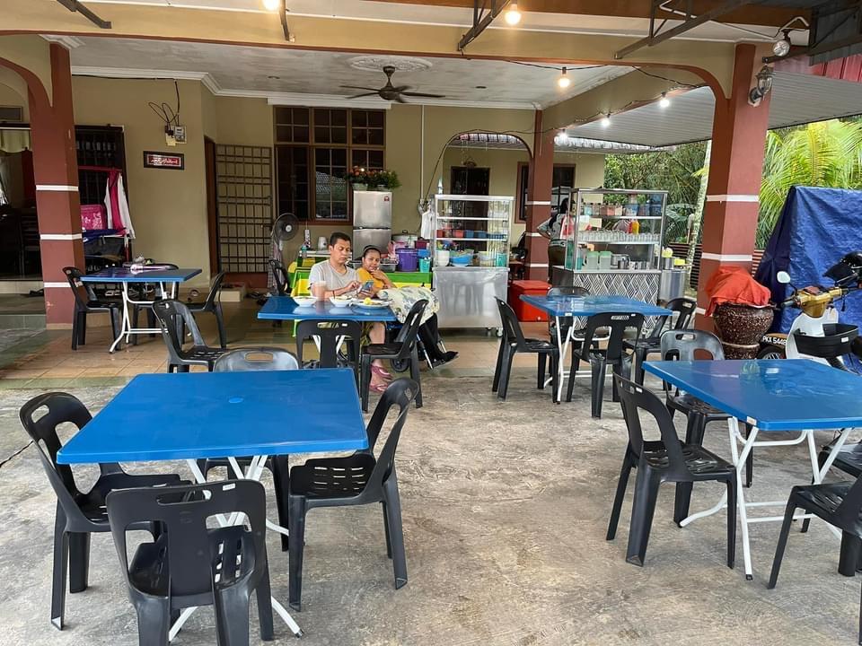 Warong Mak Kami