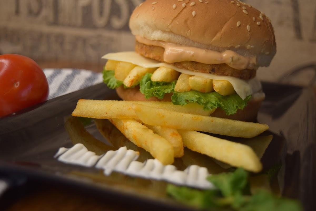 BURGER CAVE (Pure Veg) -Best Burger Restaurant in Dera Bassi Best Pizza Restaurant