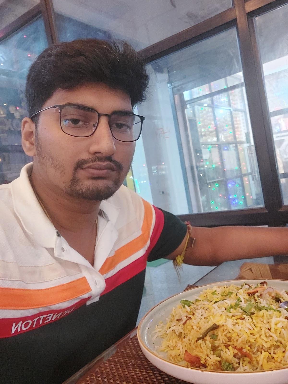 Dabbulal's cake factory & Cafe