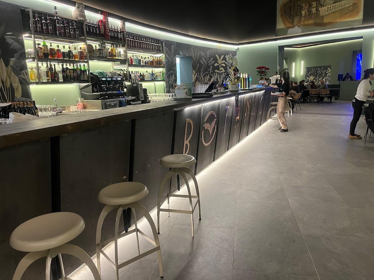 Botanic Gozzano Ristorante con pizzeria, aperitivi e pub