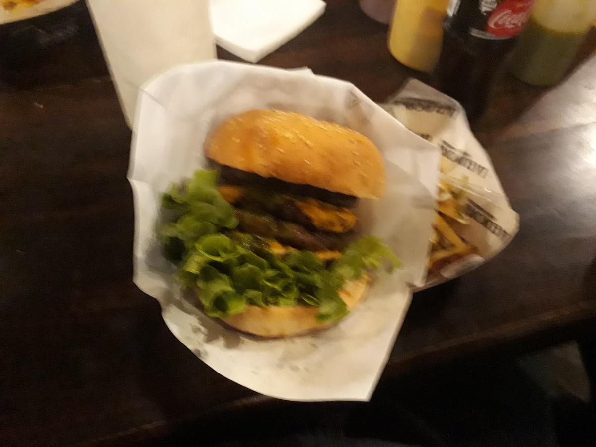 Chiros Snack & Deli