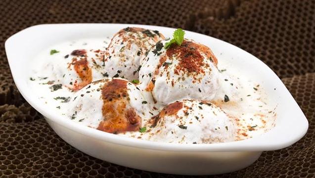 Mukhtiar Dahi Bhallay & Fruit Chaat