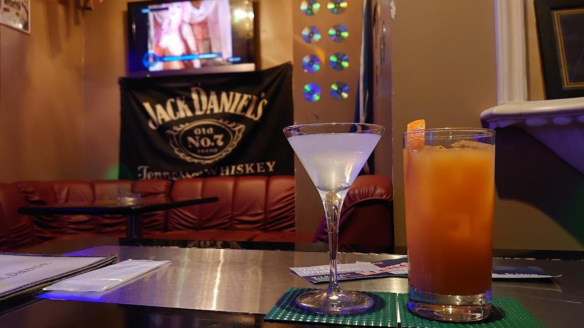 BAR MARIKS市川店
