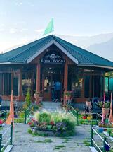 STAR FOODS Restaurant and Cafe