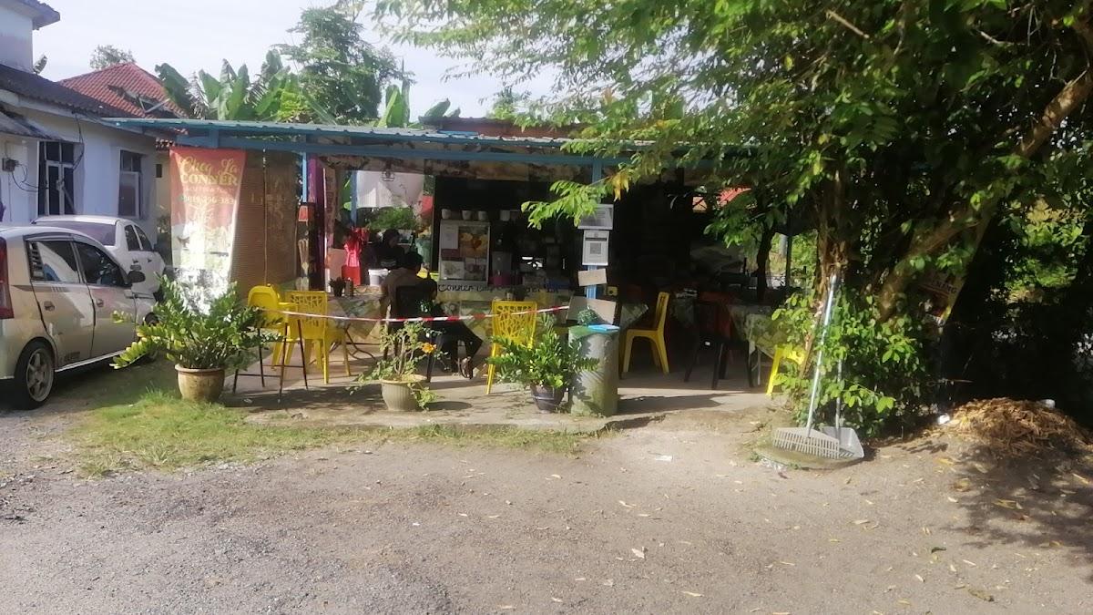 CHEQ LA CORNER