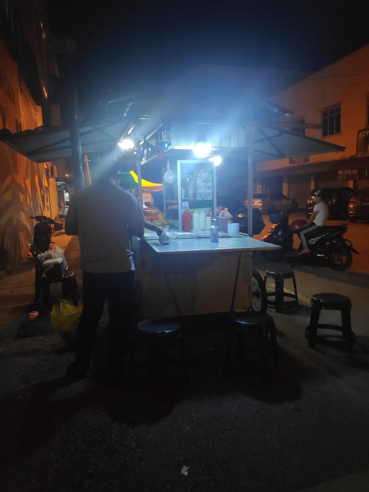Gerai Burger Tepi Seven Eleven Machang