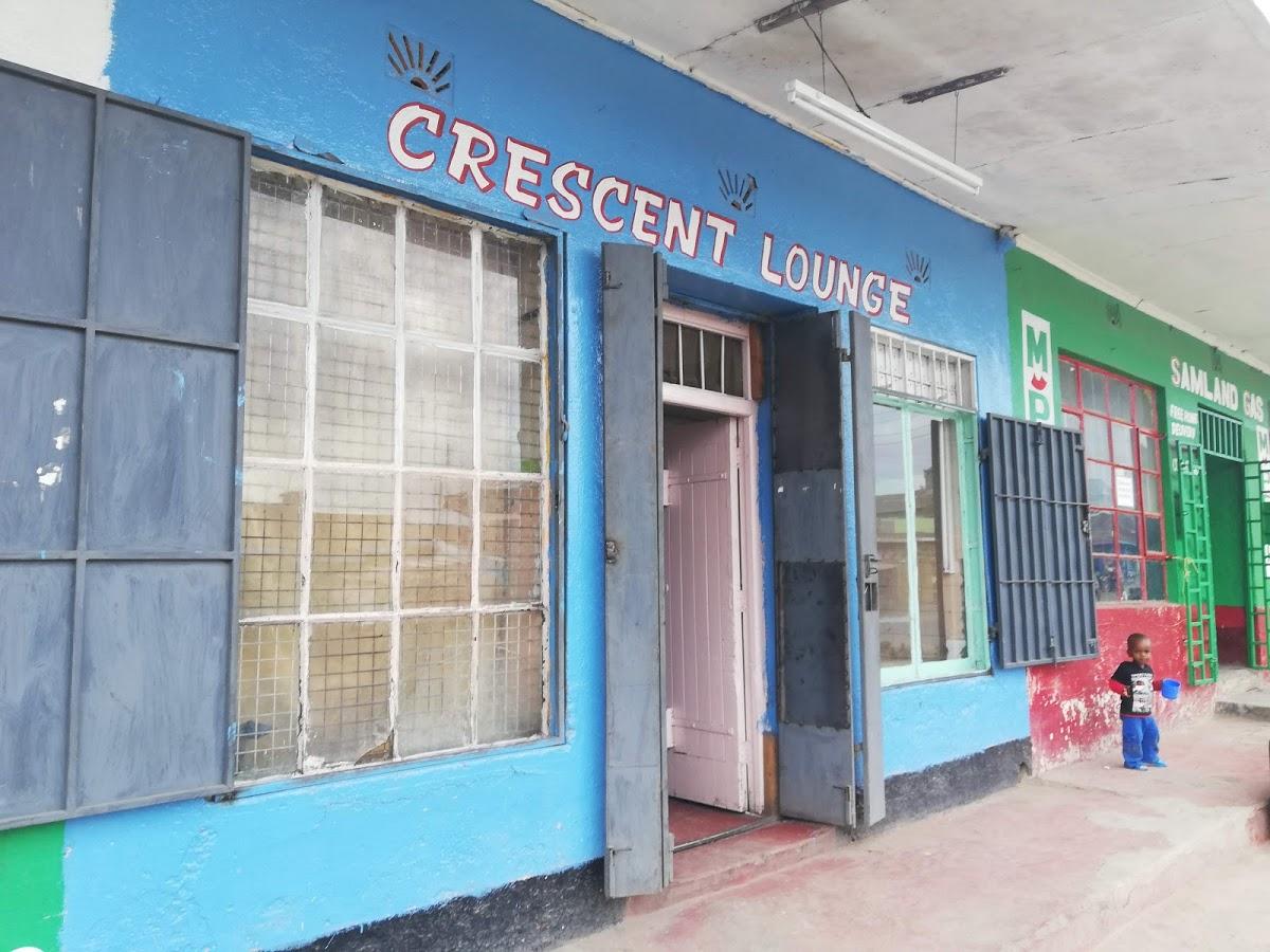 Cresent Lounge