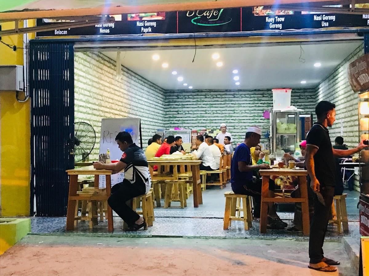 Gee D’Cafe
