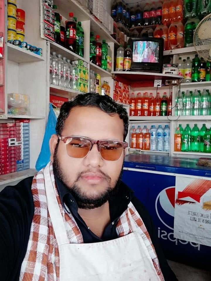 Maqsood Pan Cold Drink Shop