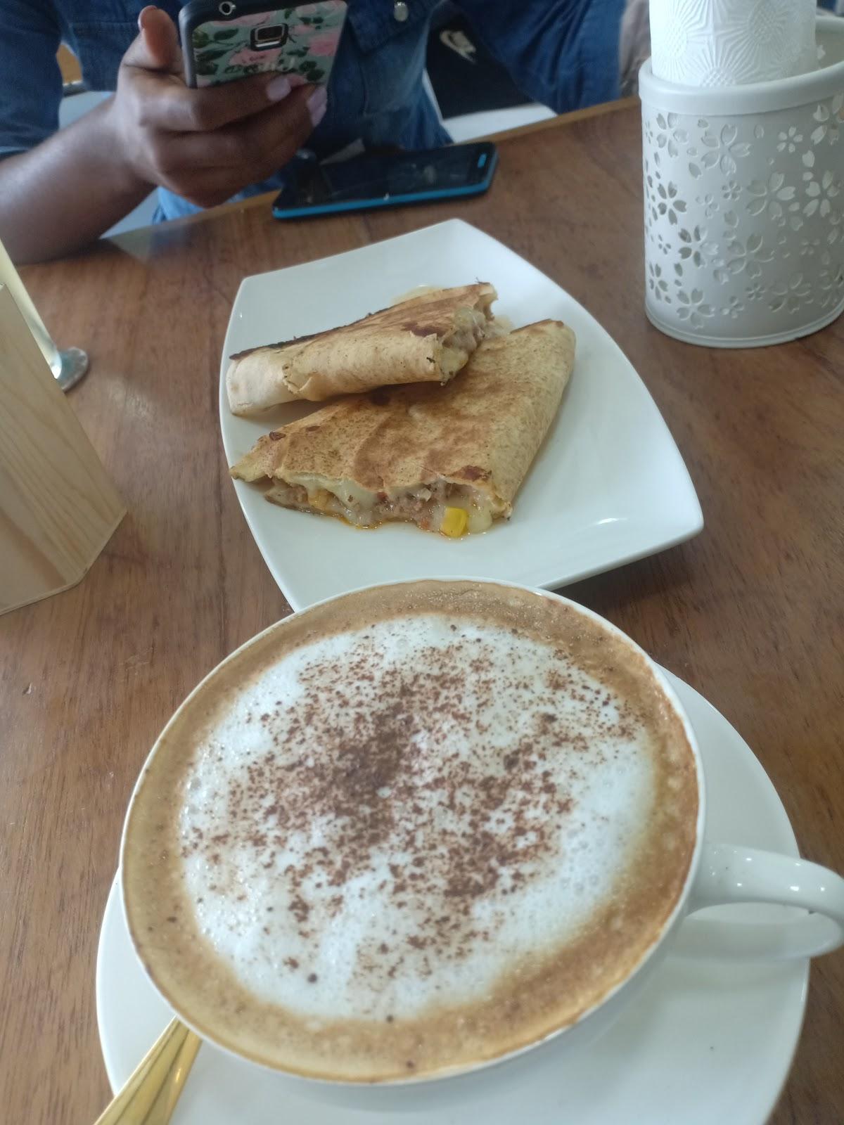Moncherry Cafe