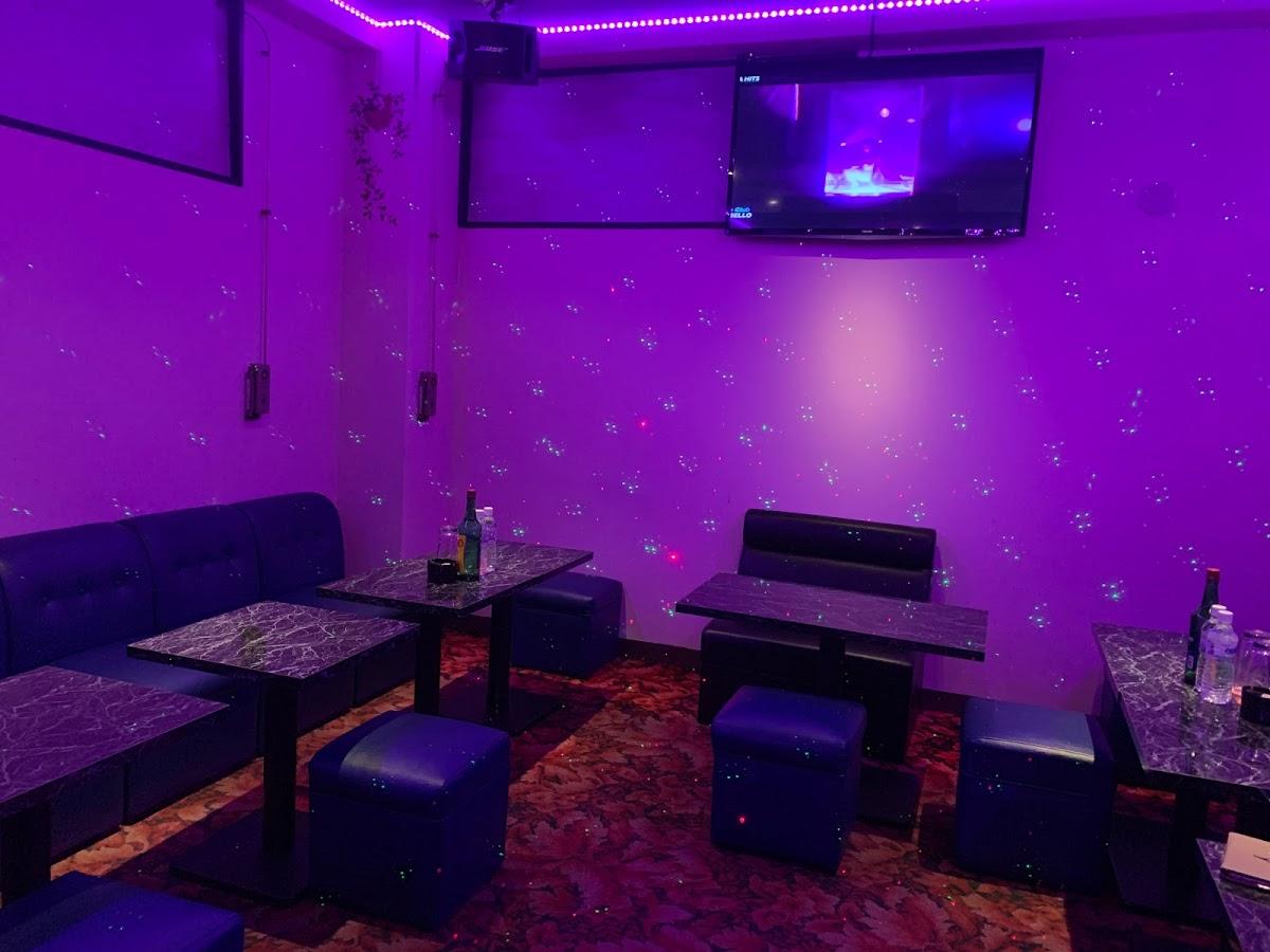 LOUNGE AMORE