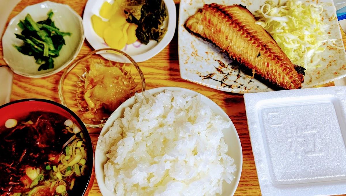 田口酒店食堂