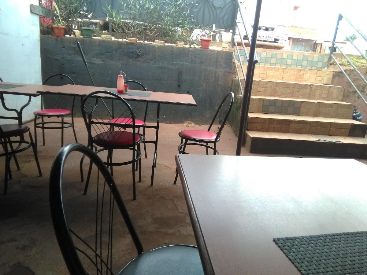 Food knocks restaurant