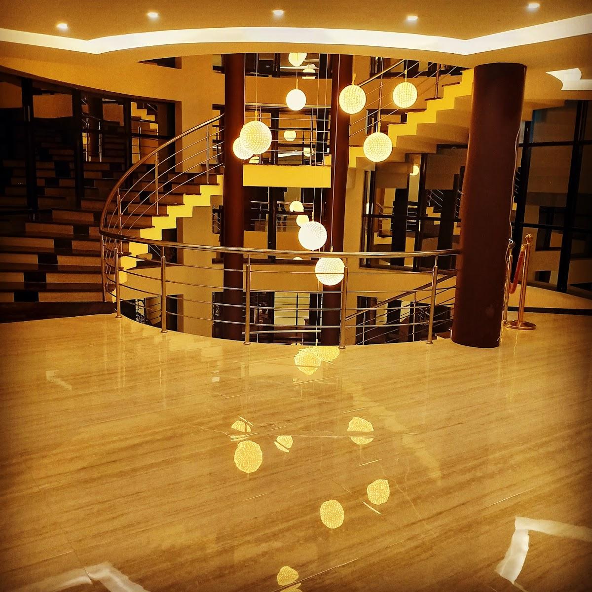 Hotel Saffron Suites