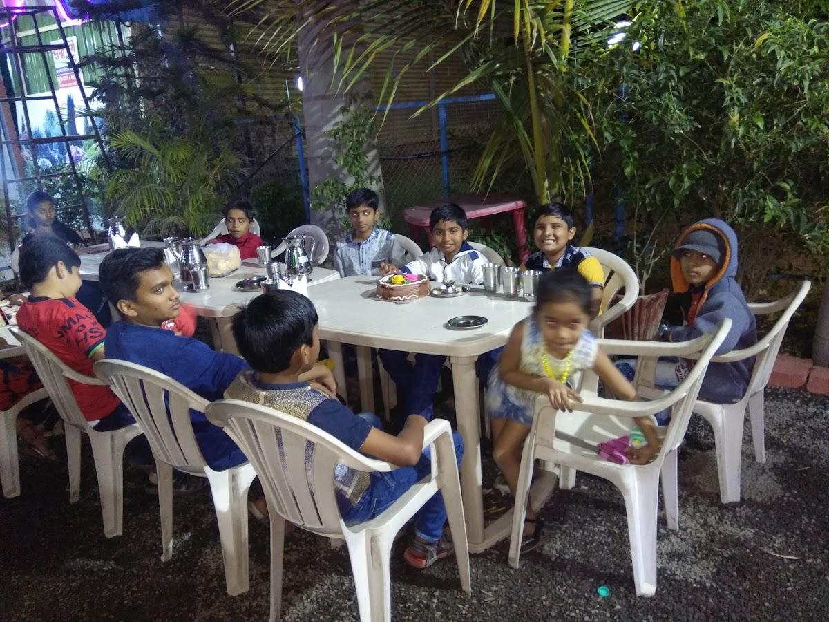 Hotel Kanhaiya Pure Veg.