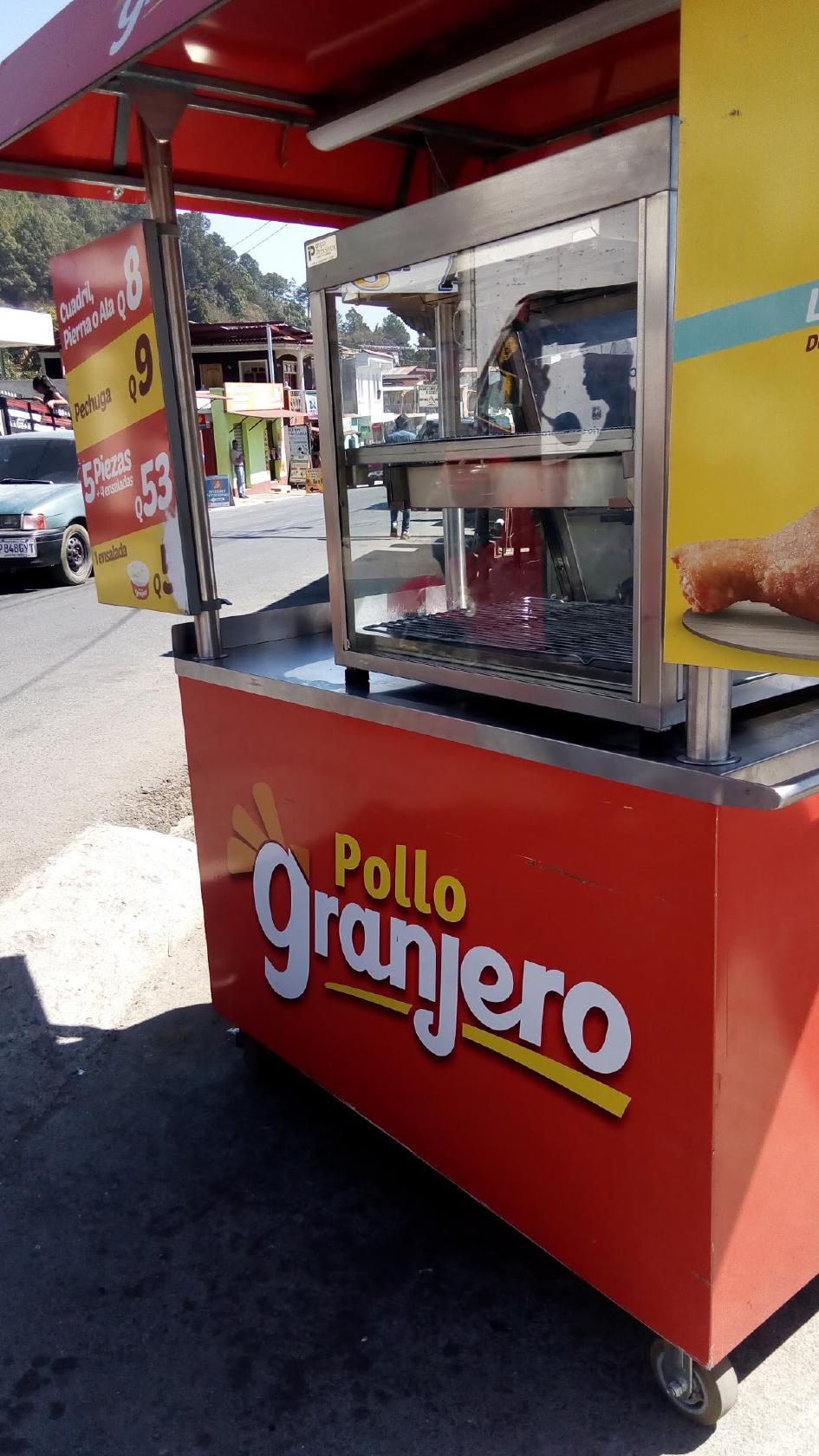 Carreta móvil pollo granjero