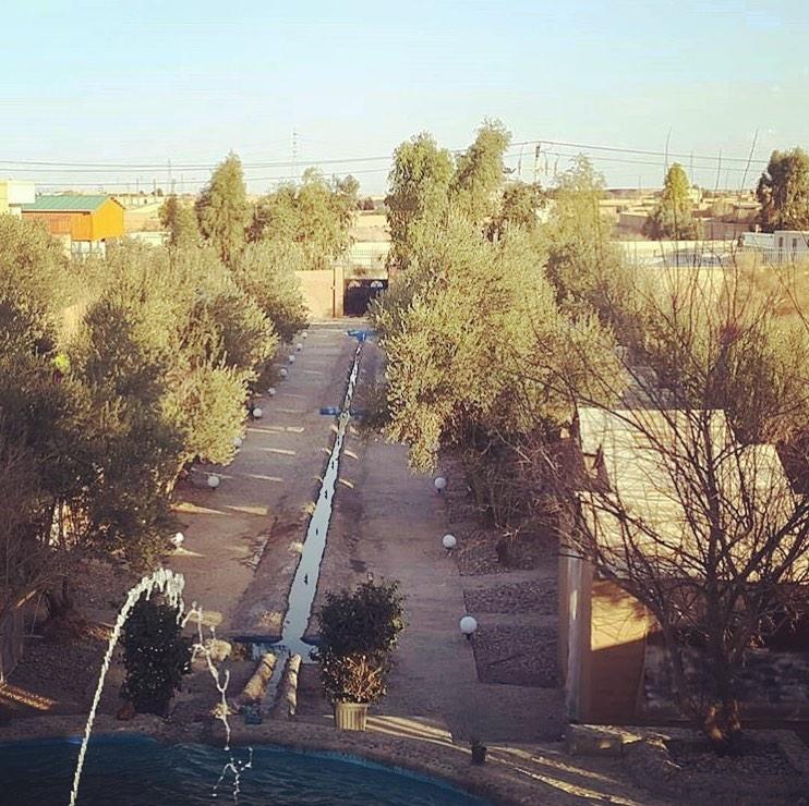 رستوران باغ بادگیران