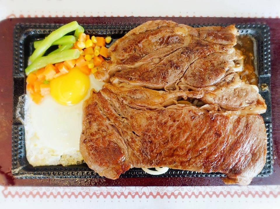 金鴻牛排館