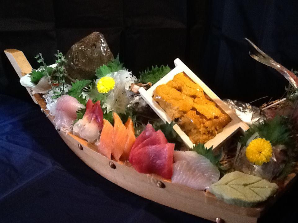 海鮮居食屋　よろづや寅一