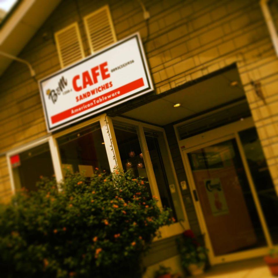 CAFE BAR B＆M