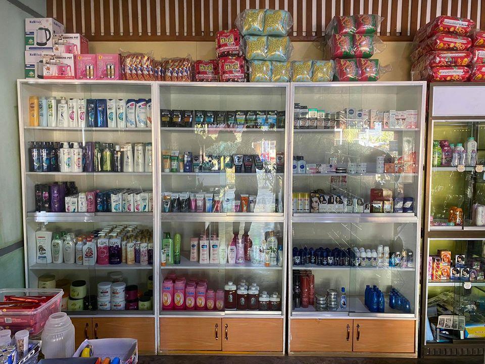 ေမာစံပယ္စတိုးႏွင့္ စားေသာက္ဆိုင္