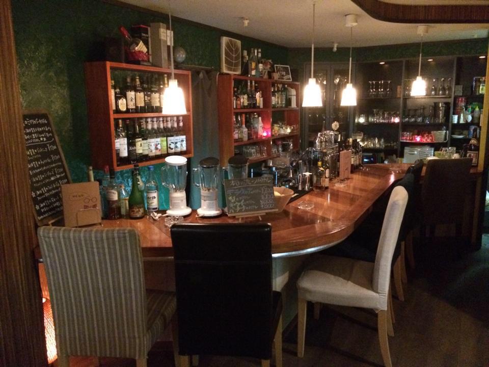 Caravan's cafe