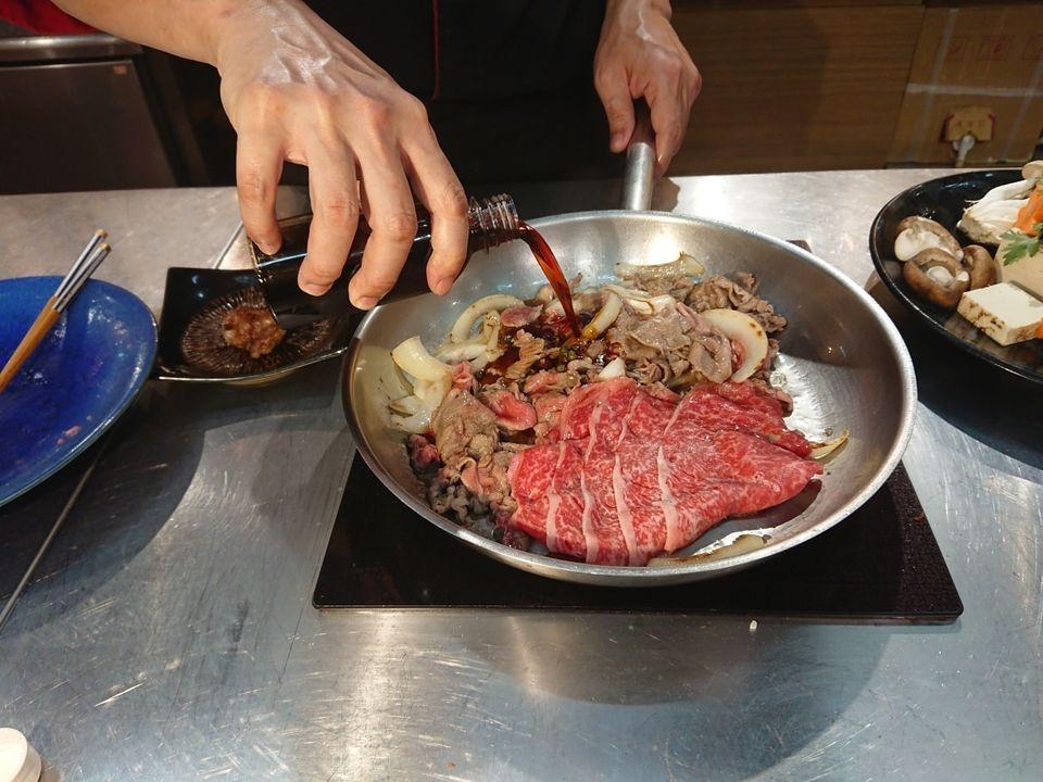鼎膾信義