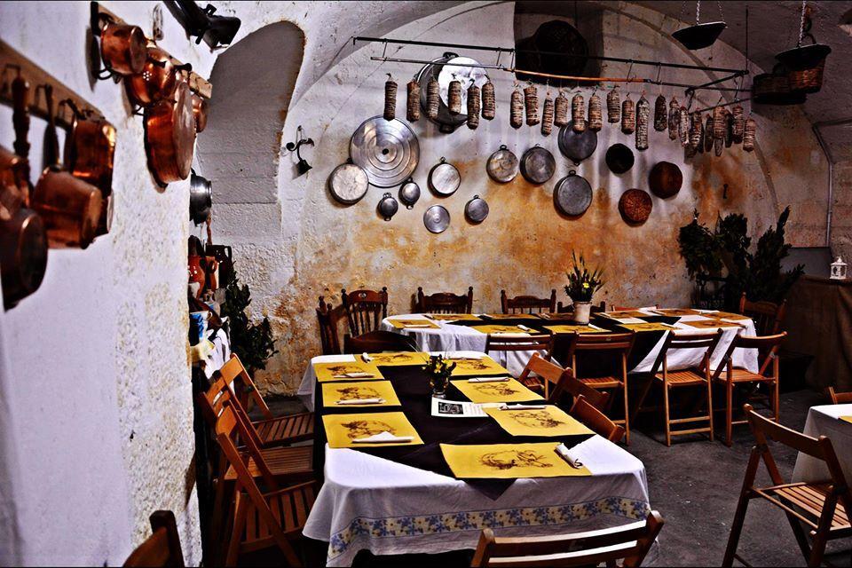 Antica Osteria Santa Chiara "La Grotta"