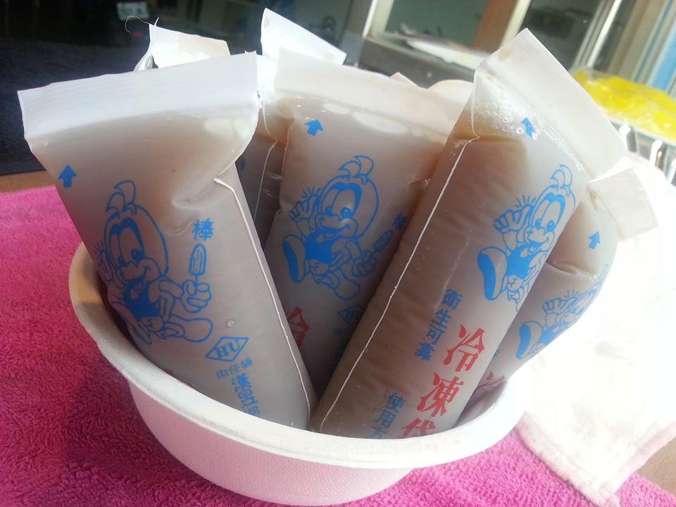 74呷冰 黑糖古早冰