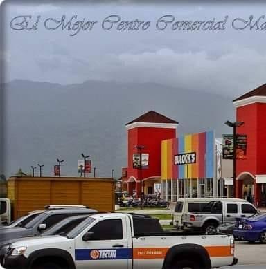 Centro Comercial MEGA PLAZA