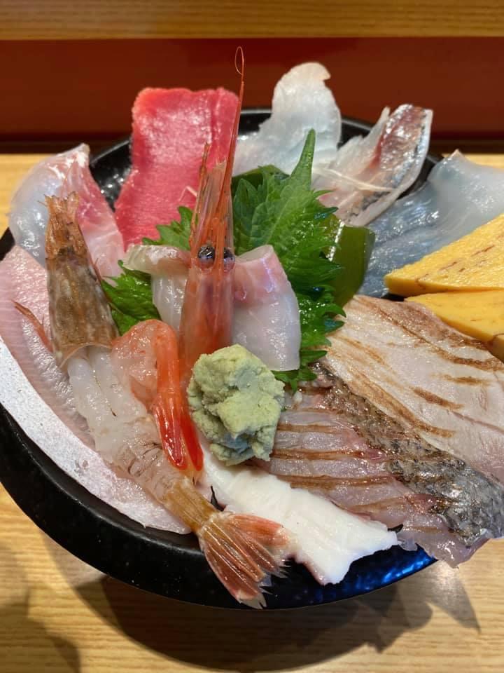 鮨 歴々