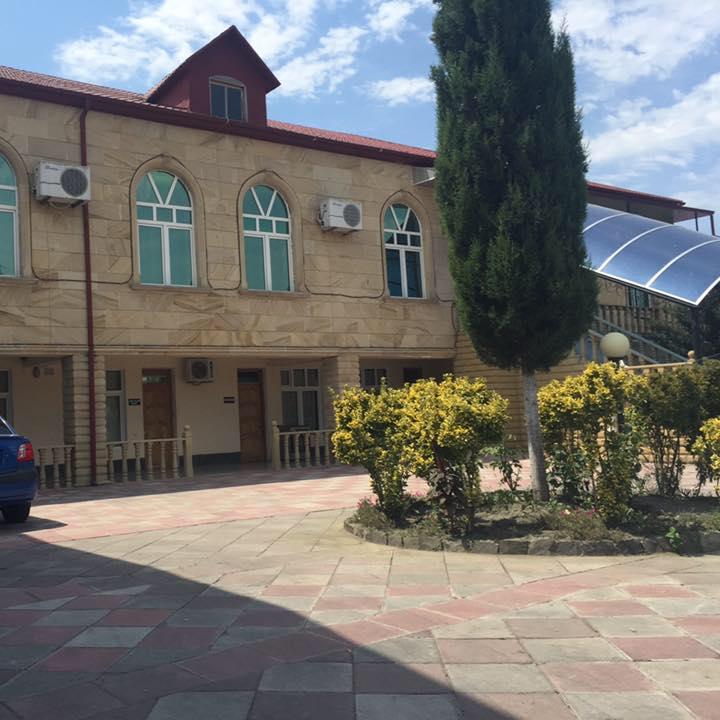 Ayşə şadlıq sarayı