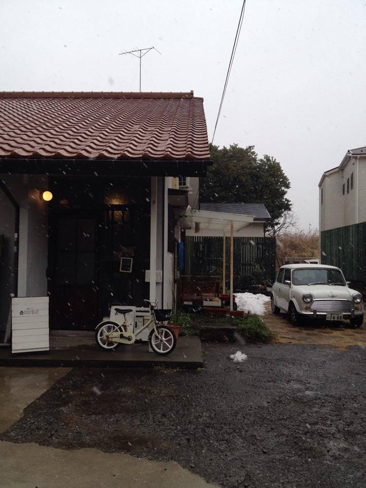 雑貨とcafeひつじのこや