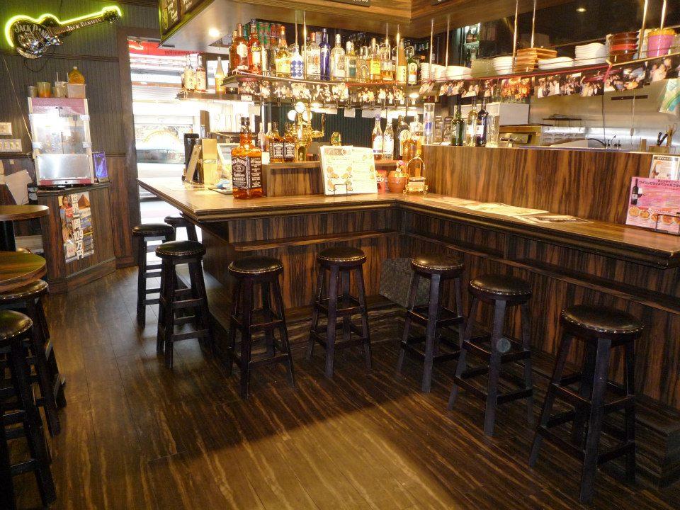 Lad's Dining Casual Bar 春日部店 Kasukabe-shi Saitama