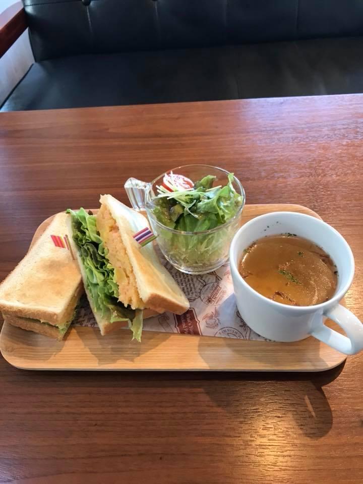 Akala Cafe