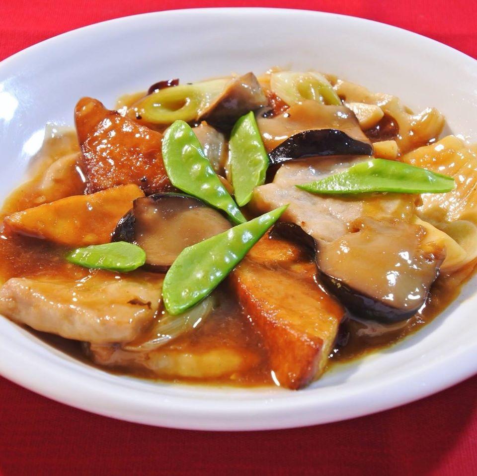 Chinese restaurant 華や 江坂店